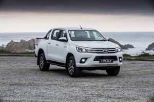 Toyota Hilux 4x4 Raider Double Cab 2016 года (ZA)